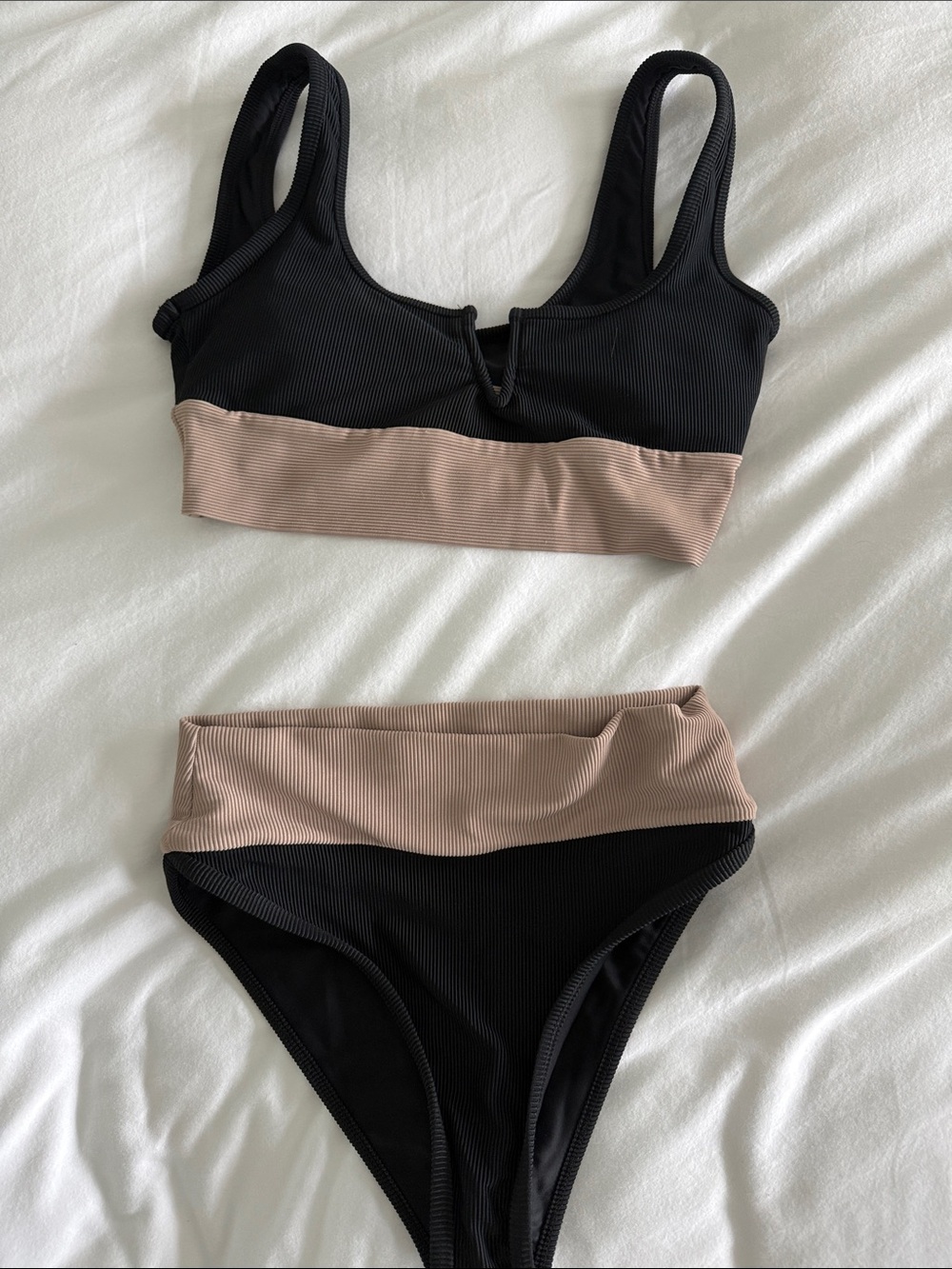 LainSnow Two-Tone Black Ribbed Two Piece